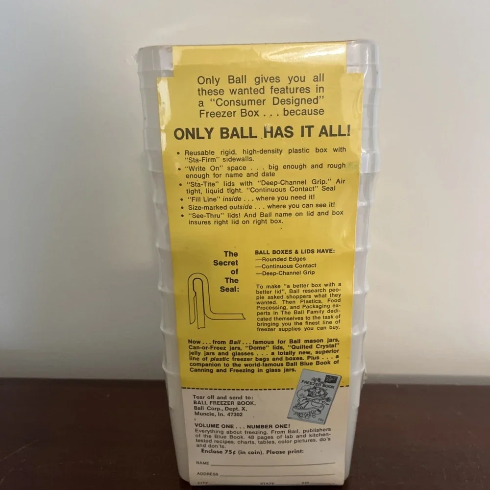 Vintage Ball Freezer Boxes 1 Pint Size with Lids Set Of 6, 1973 Sealed